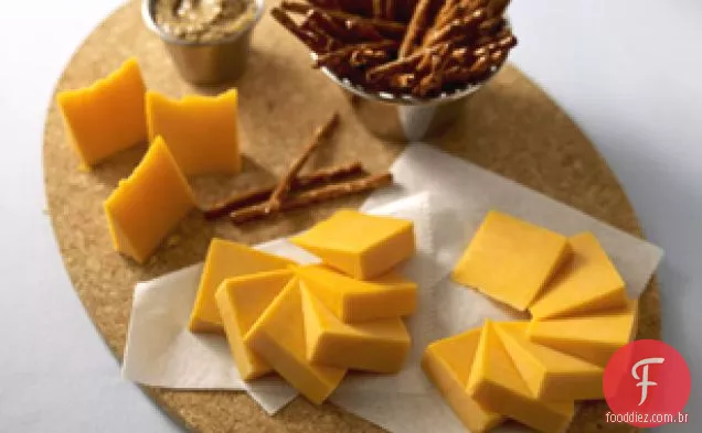 Placa De Queijo Cheddar Estilo Pub