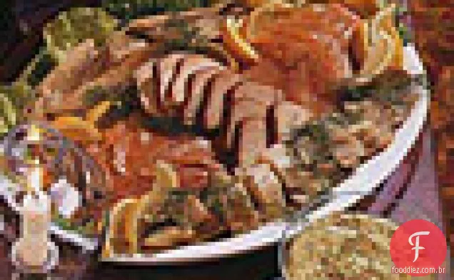 Peixe defumado com molho de mostarda, endro e alcaparras