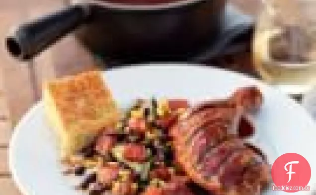 Frango Assado Com Salada De Verão Grelhada