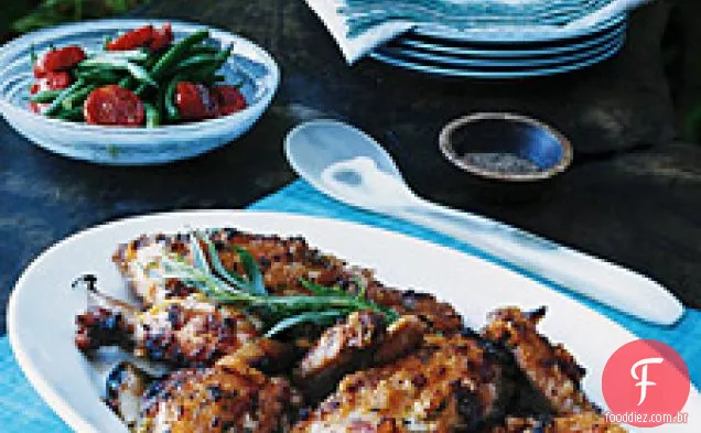 Frango Assado Doce E Saboroso Com Abacaxi E Estragão