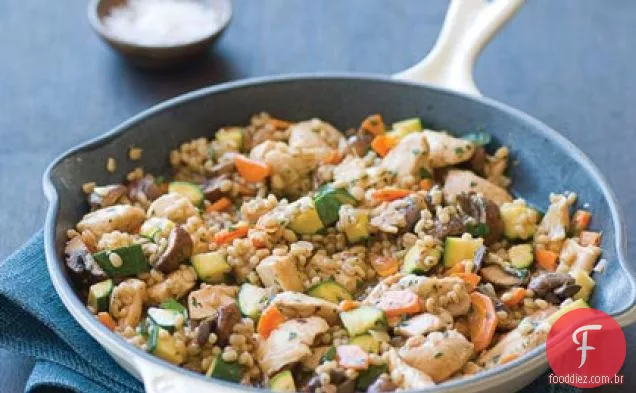 Frango com cevada e cogumelos