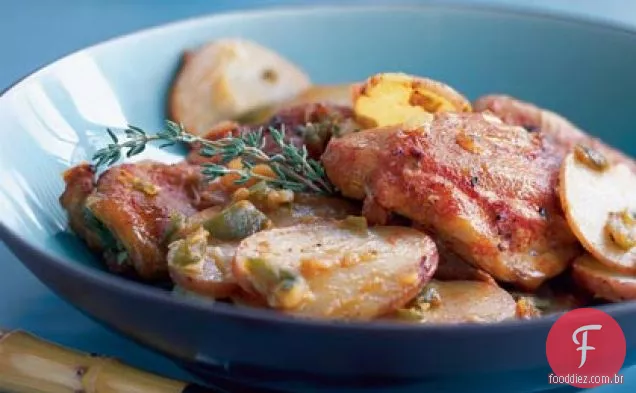 Frango com páprica e batatas