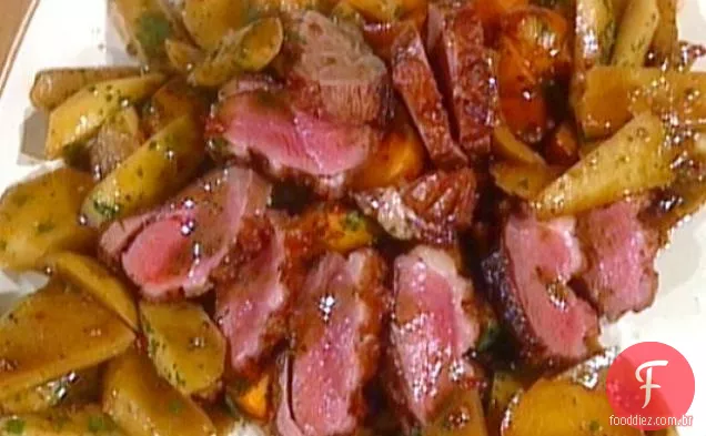 Peito de pato com maçãs e Goulash de batata: Petto d'Anitra al Aceto di Mele