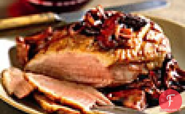 Peito de Pato salteado com cogumelos selvagens