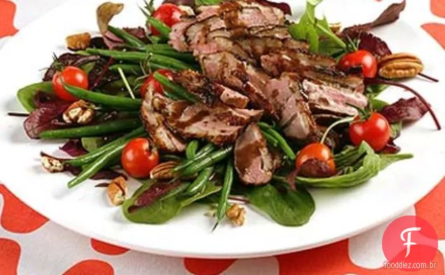 Salada De Pato E Feijão Verde Com Nozes