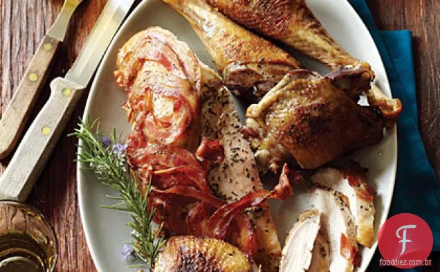 Herança Peru com Pancetta e alecrim crocantes