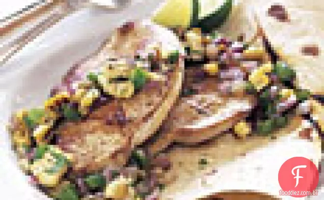 Costeletas de Peru Chipotle com Salsa de milho carbonizada