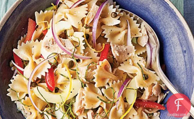 Atum italiano com laços, pimenta preta e azeite