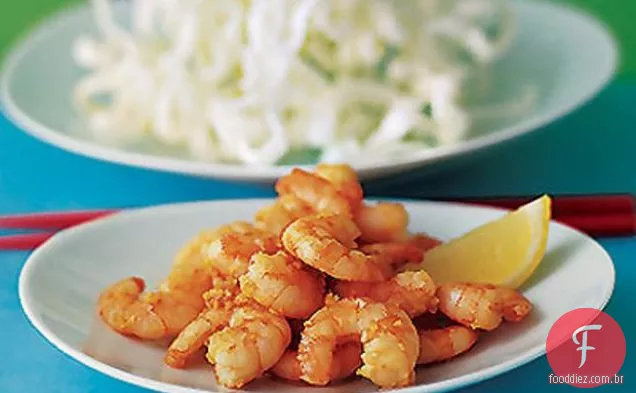 Macarrão Tailandês Crocante Com Camarão