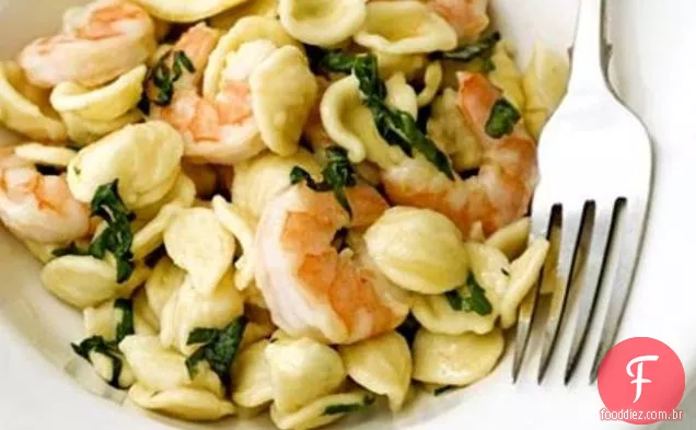Orecchiette De Camarão Com Manjericão E Manteiga De Camarão