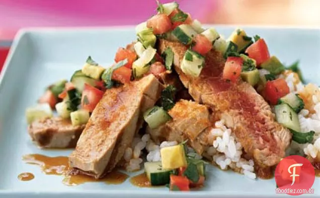 Atum grelhado com Chipotle Ponzu e Salsa de abacate