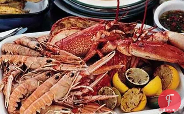 Marisco Grelhado Com Molho De Pimenta Assada
