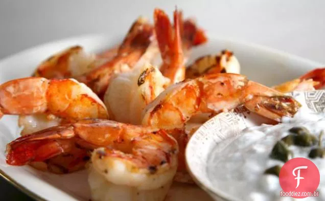 Camarões grelhados com Caper Tzatziki