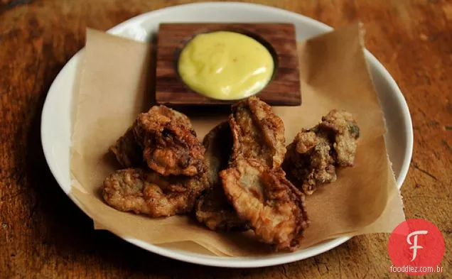 Ostras Fritas Com Açafrão Aioli