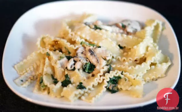 Molho cremoso de Parmesão de ostra-espinafre
