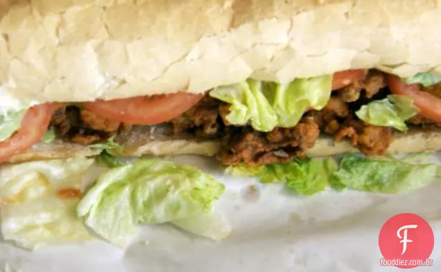 Castnet's Oyster Po'Boy