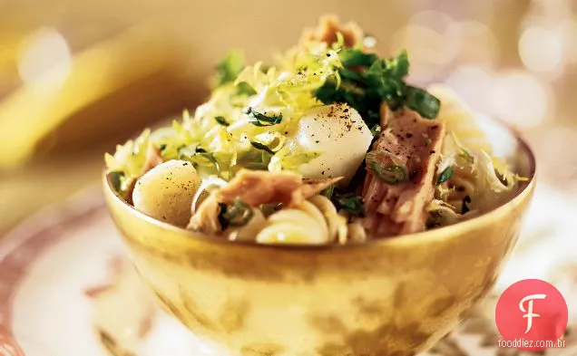 Atum Com Massa E Frisée