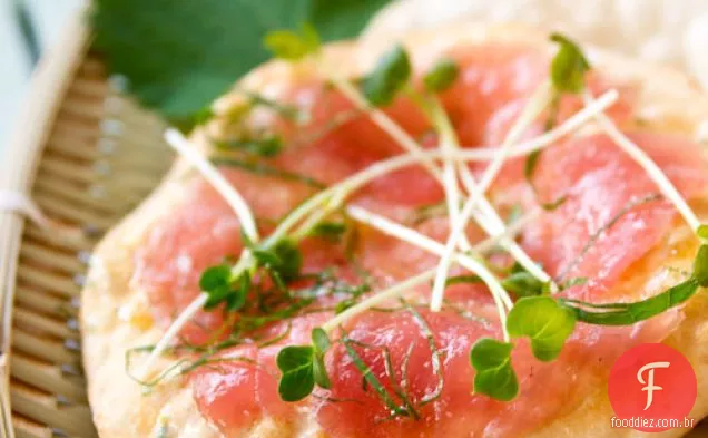 Tuna sashimi 