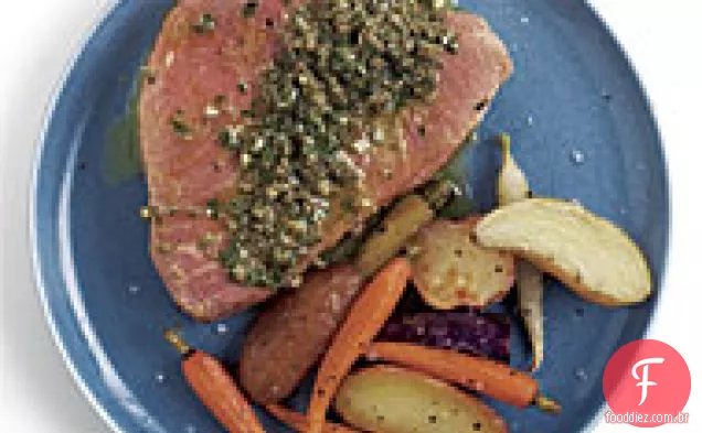 Azeite de atum escalfado com alcaparras e vinagrete de azeitona