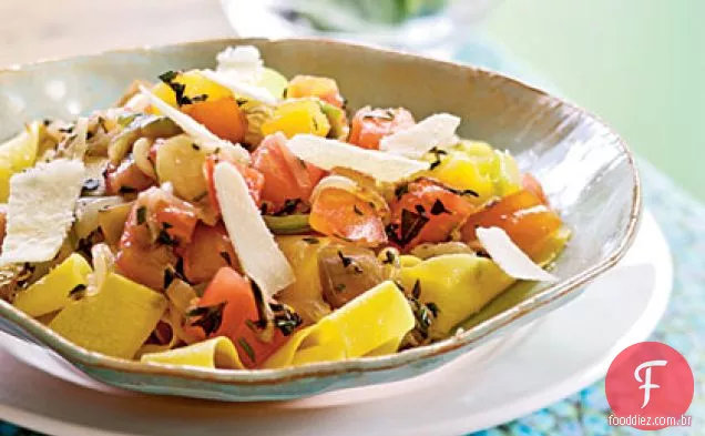 Tomate da herança e Pappardelle da erva