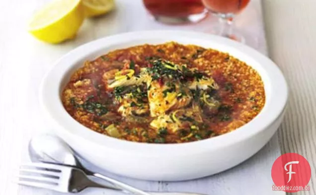 Ensopado de peixe ao estilo siciliano