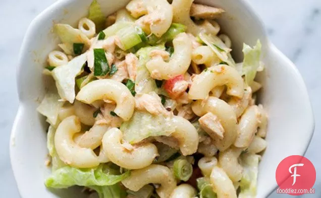 Salada De Macarrão De Atum