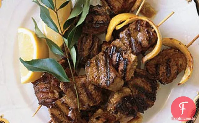 Iogurte-Kebabs De Cordeiro Marinados Com Manteiga De Limão
