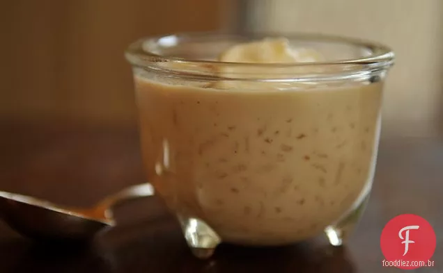 Pudim De Arroz Caramelo Com Manteiga Marrom E Creme Fraiche