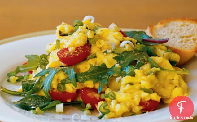Ovos mexidos com verduras Asiáticas