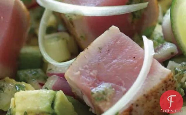 Salada Kosher De Abacate E Bife De Atum Grelhado