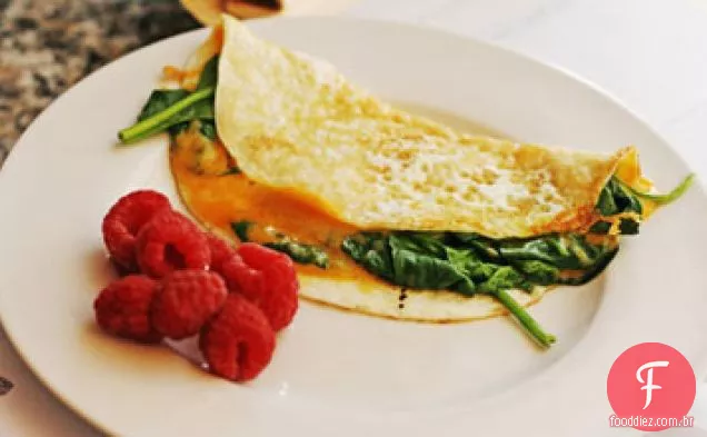 Omelete De Espinafre E Cheddar Com Clara De Ovo