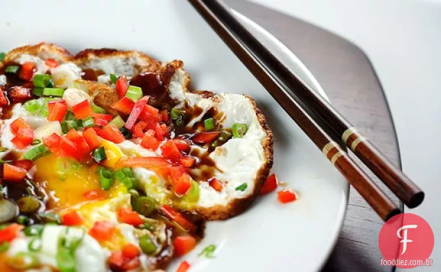 Ovo Frito Com Molho De Ostra E Pimenta