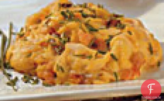 Ovos mexidos com salmão defumado e cebolinha