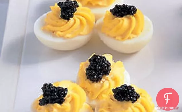 Ovos De Codorna Deviled Com Caviar Preto