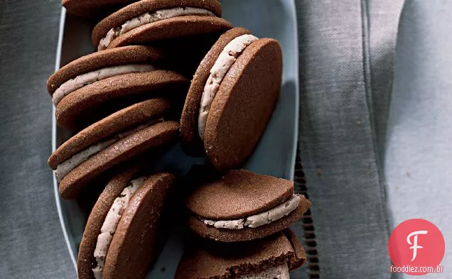 Biscoitos de chocolate ao leite com creme maltado