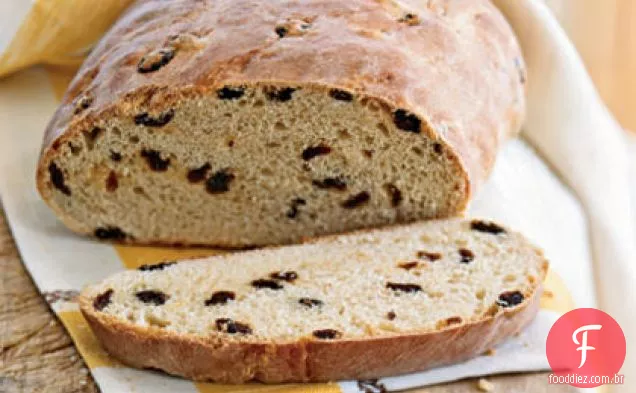 Pão De Leite Com Passas E Mel