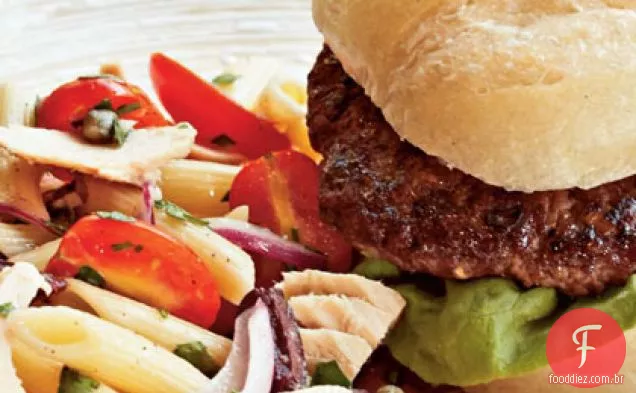 Atum Mediterrâneo - Salada De Macarrão com hambúrgueres Brie