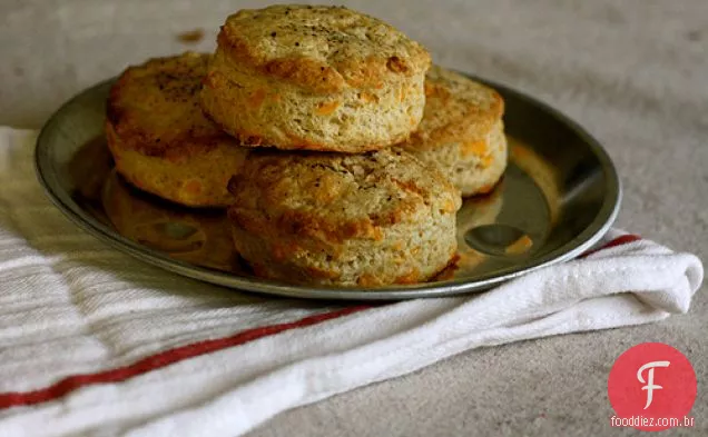 Biscoitos De Pimenta Preta Cheddar