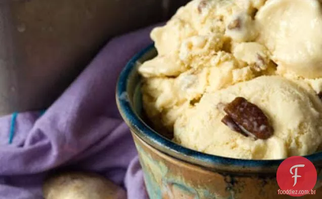 Pecan-peach Ice Cream