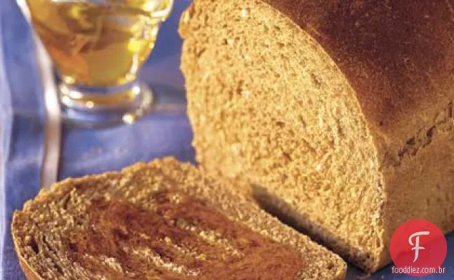 Pão De Trigo Com Mel E Aveia