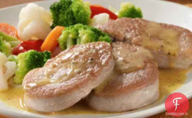 Carne de porco e vegetais com molho de mel e mostarda