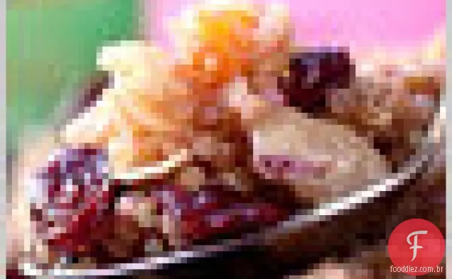 Quinoa De Café Da Manhã Com Frutas E Amêndoas
