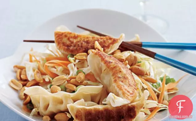 Bolinhos com Slaw de soja