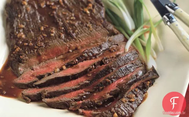 Bife de flanco ao estilo asiático