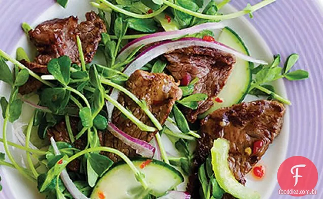 Salada De Carne Tailandesa
