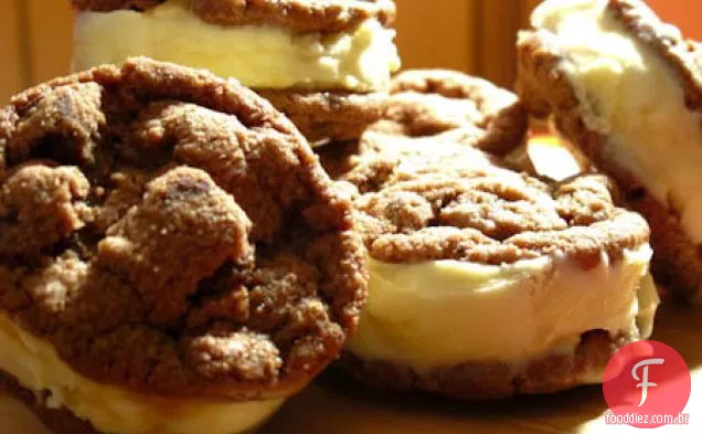 Biscoitos de Chocolate duplo (para sanduíches de Sorvete)