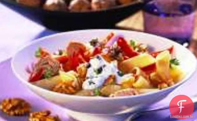 Salada De Macarrão Com Atum E Nozes