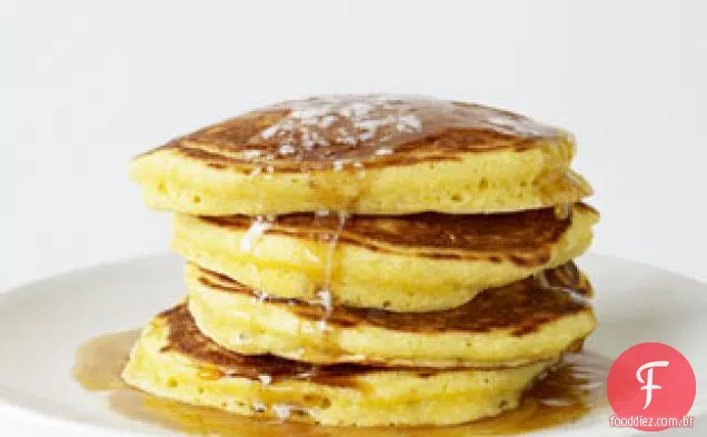 Panquecas De Leitelho De Fubá
