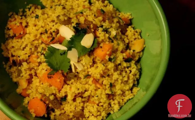 Salada De Cuscuz De Limão Com Coentro, Passas E Amêndoas