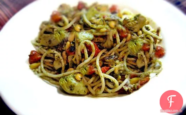 Macarrão Mediterrâneo De Atum E Alcachofra